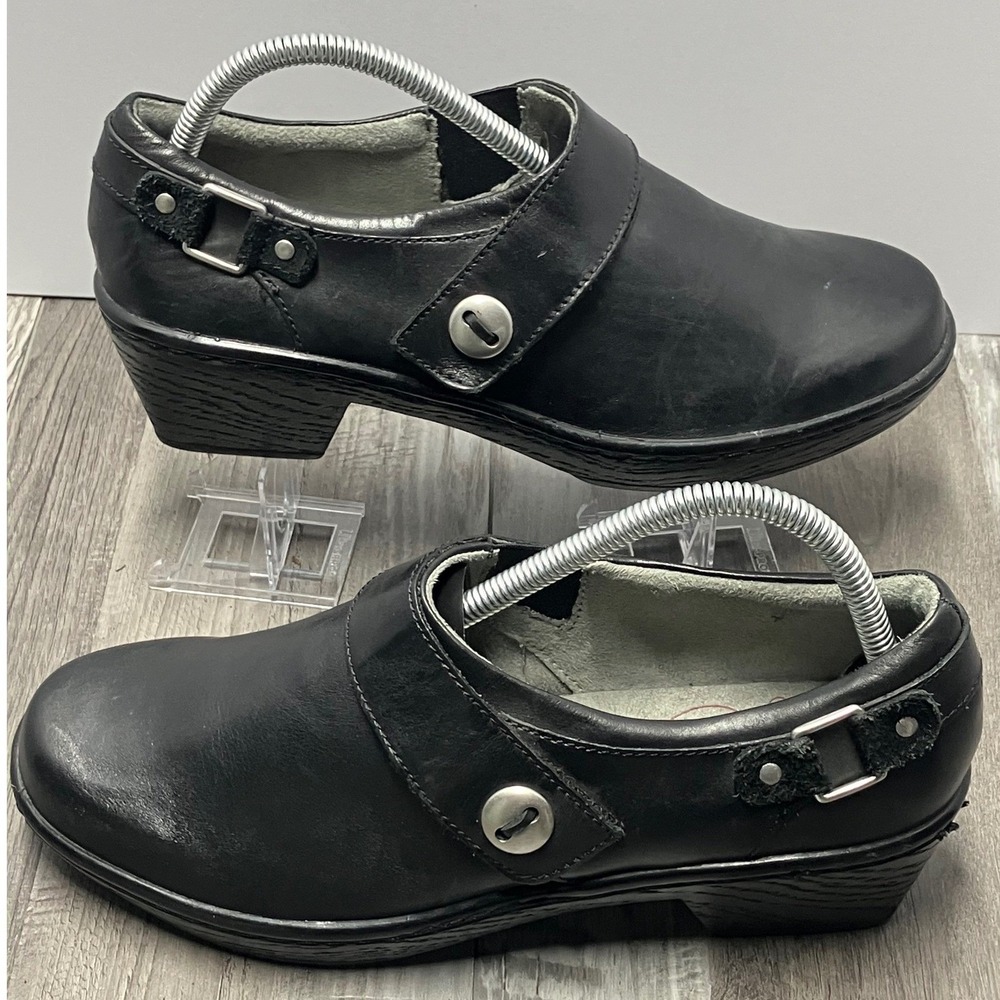 Klogs USA Black Leather Slip On Clogs Mules Shoes Women Size 9.5